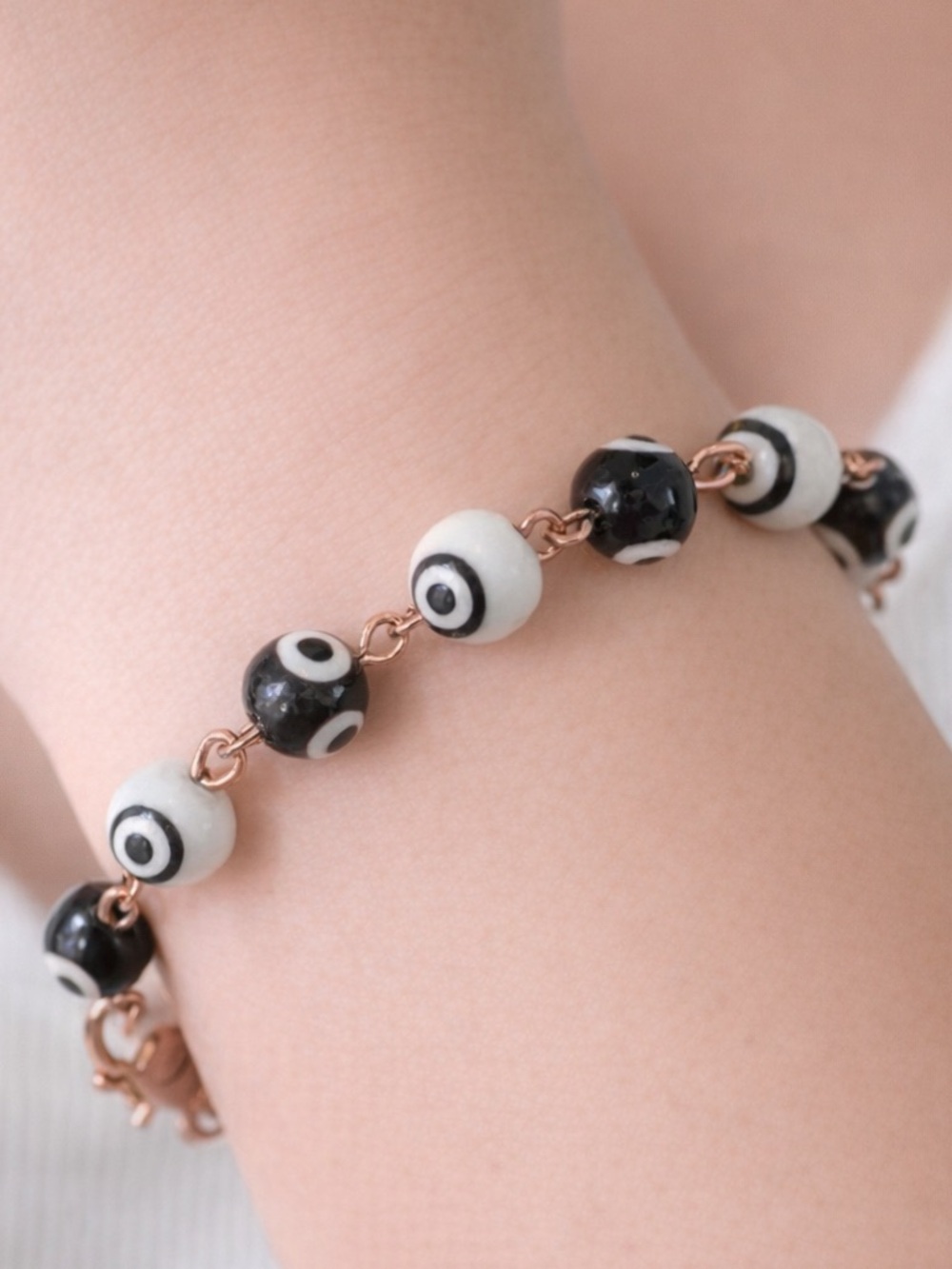Black & White Evil Eye Bead Bracelet